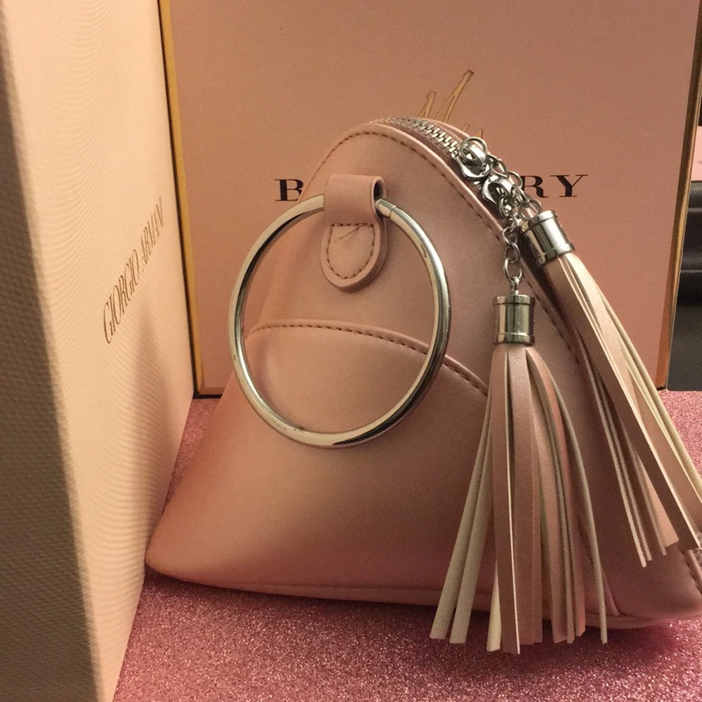 Wristlet
